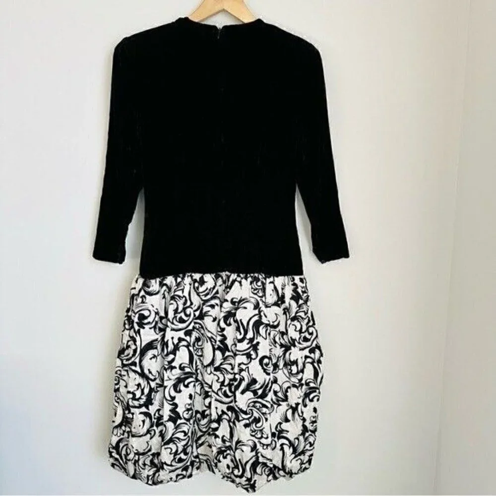 VTG Maggy London 90's Black and White Floral Long Sleeve Velvet Dress Bubble Hem